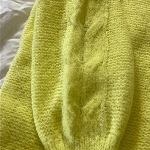 Smash + Tess Lemon Ling Crew  Neck Wool Alpaca Sweater Blend - Picture 5 of 7